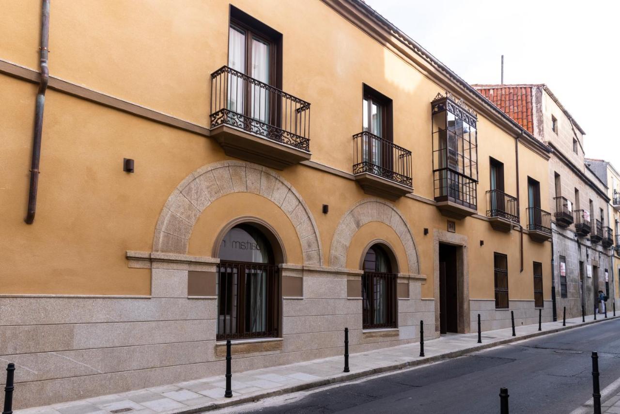 Apartamentos Turisticos De La Bernarda Caces 外观 照片