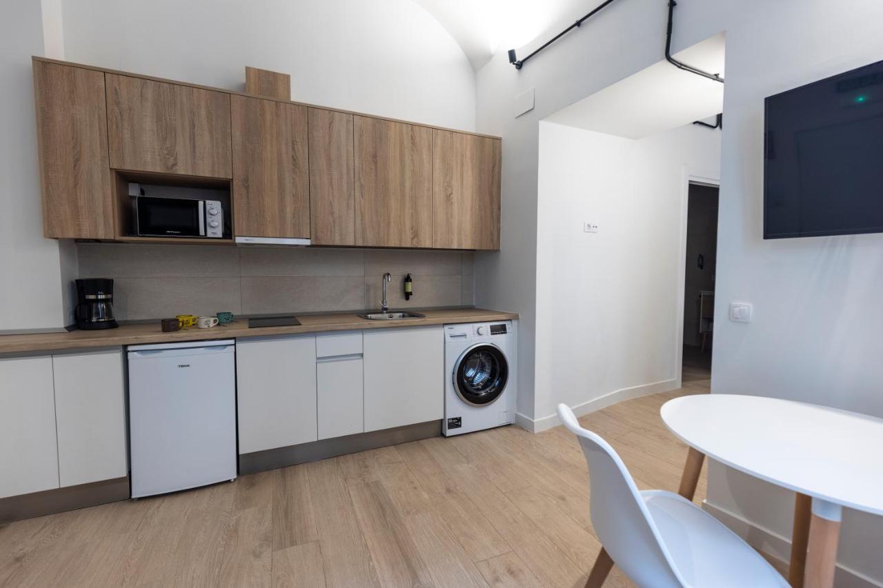 Apartamentos Turisticos De La Bernarda Caces 外观 照片