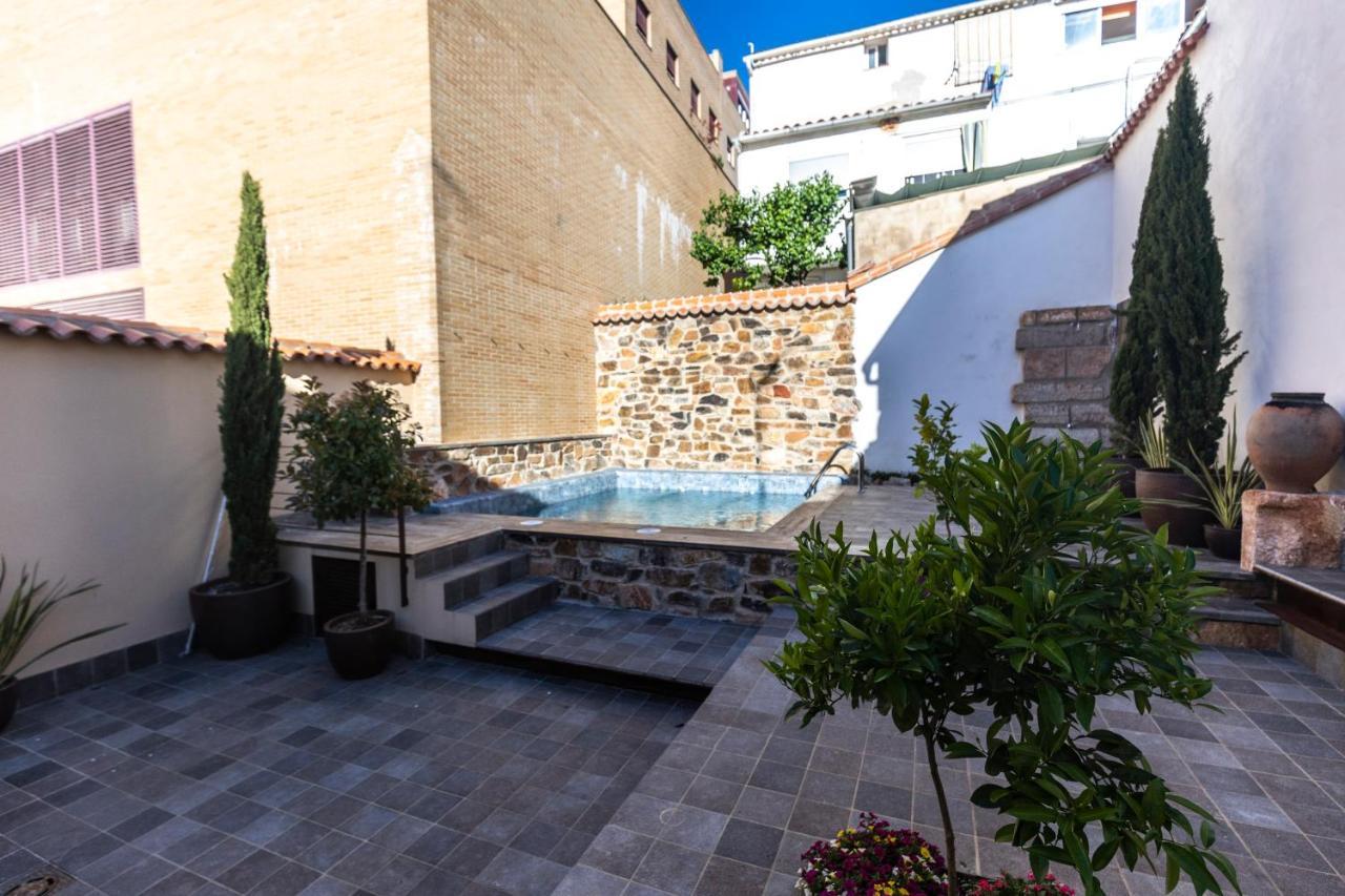 Apartamentos Turisticos De La Bernarda Caces 外观 照片