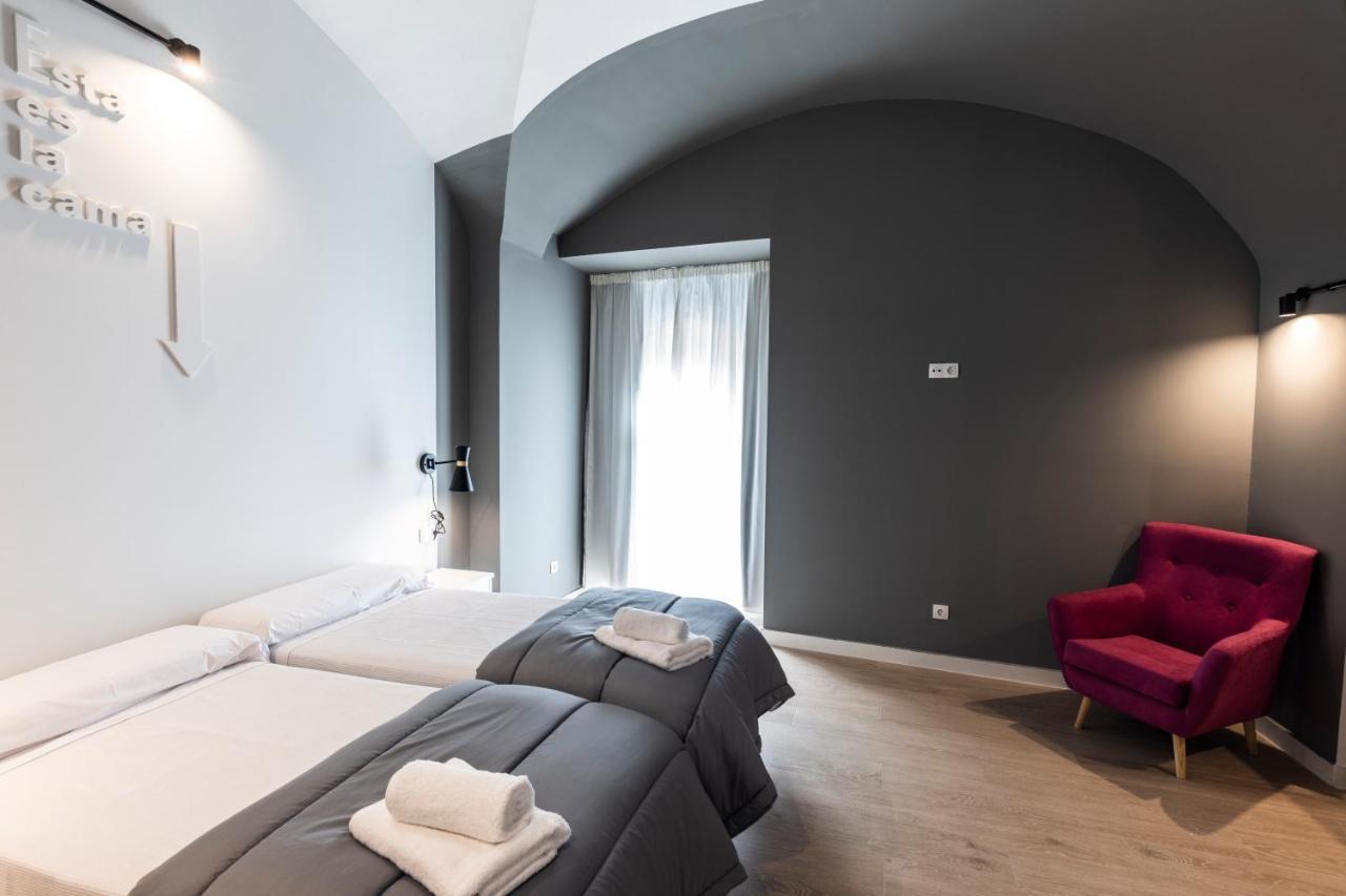 Apartamentos Turisticos De La Bernarda Caces 外观 照片