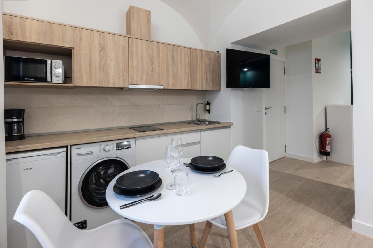 Apartamentos Turisticos De La Bernarda Caces 外观 照片