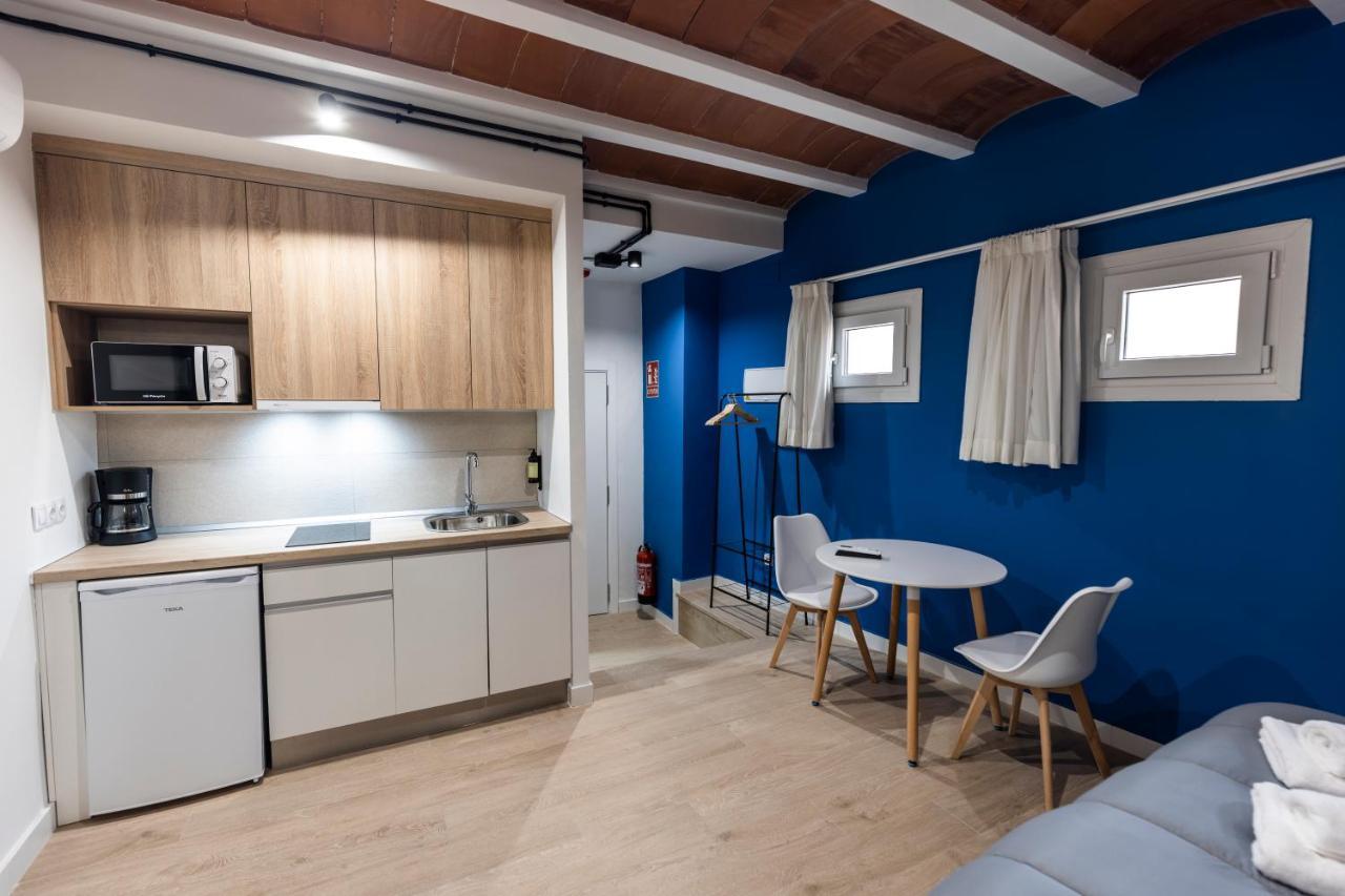 Apartamentos Turisticos De La Bernarda Caces 外观 照片