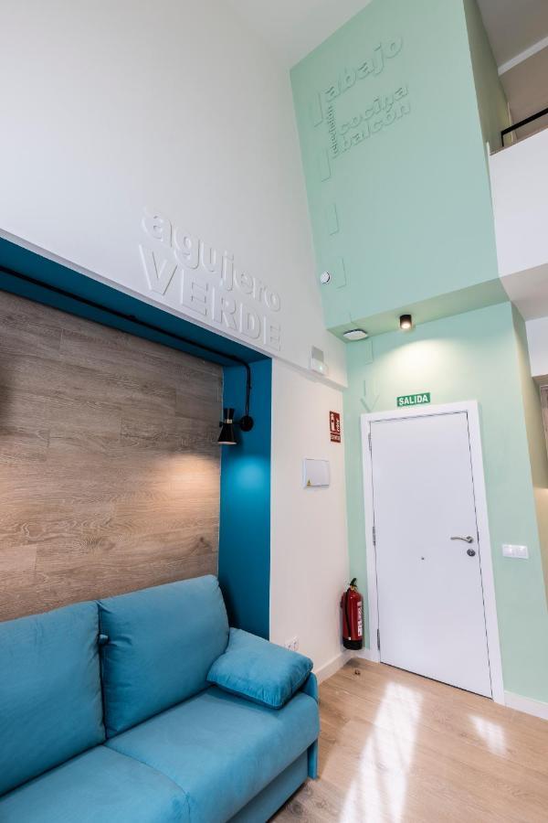 Apartamentos Turisticos De La Bernarda Caces 外观 照片