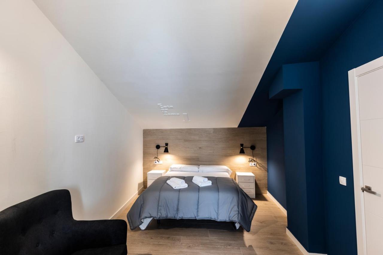 Apartamentos Turisticos De La Bernarda Caces 外观 照片