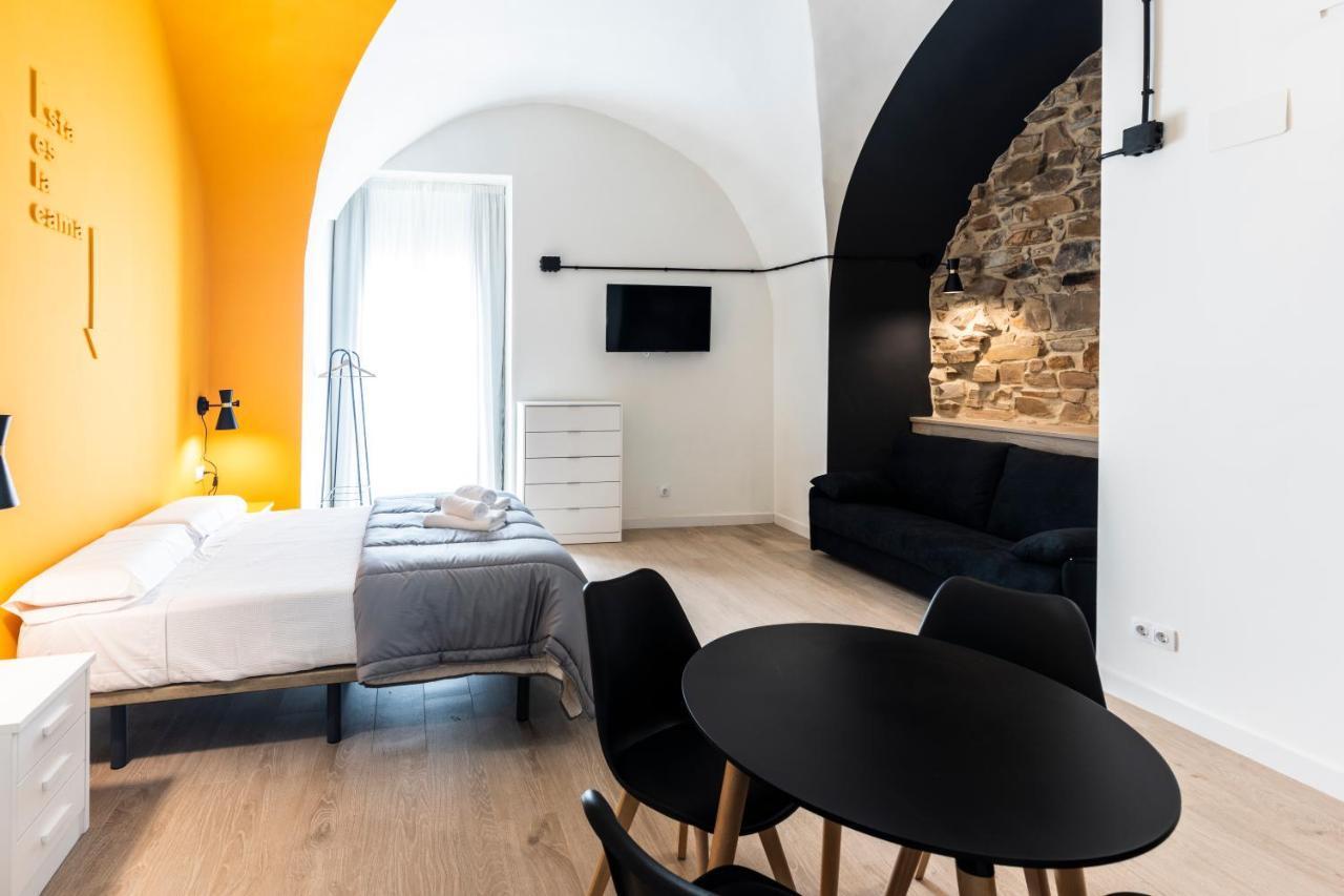 Apartamentos Turisticos De La Bernarda Caces 外观 照片