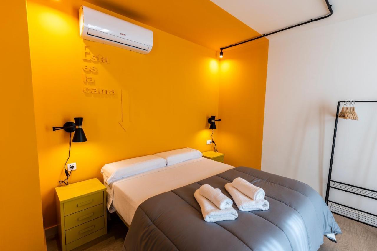 Apartamentos Turisticos De La Bernarda Caces 外观 照片