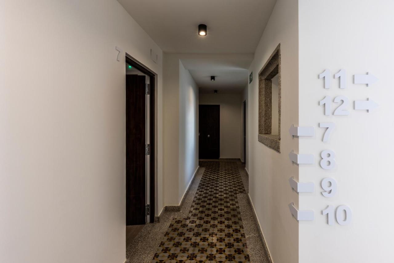 Apartamentos Turisticos De La Bernarda Caces 外观 照片
