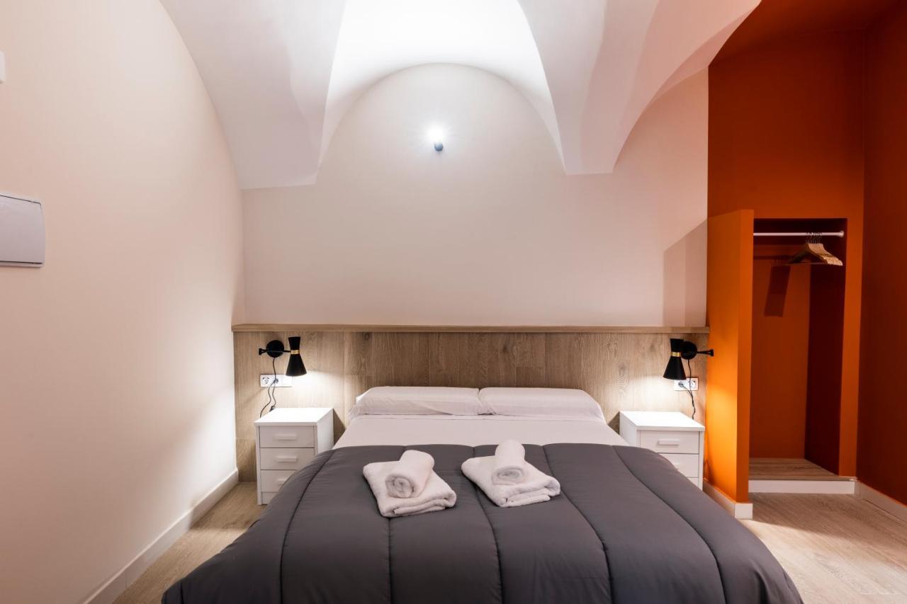Apartamentos Turisticos De La Bernarda Caces 外观 照片
