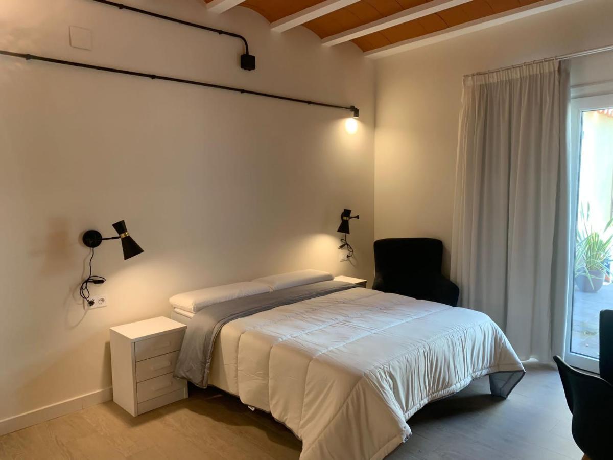 Apartamentos Turisticos De La Bernarda Caces 外观 照片